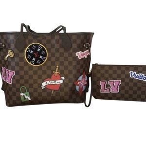 Louis Vuitton Never-full Leather Tote Bag